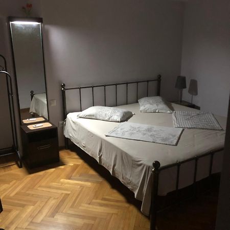 Cozy Guest House In Old 바투미 외부 사진