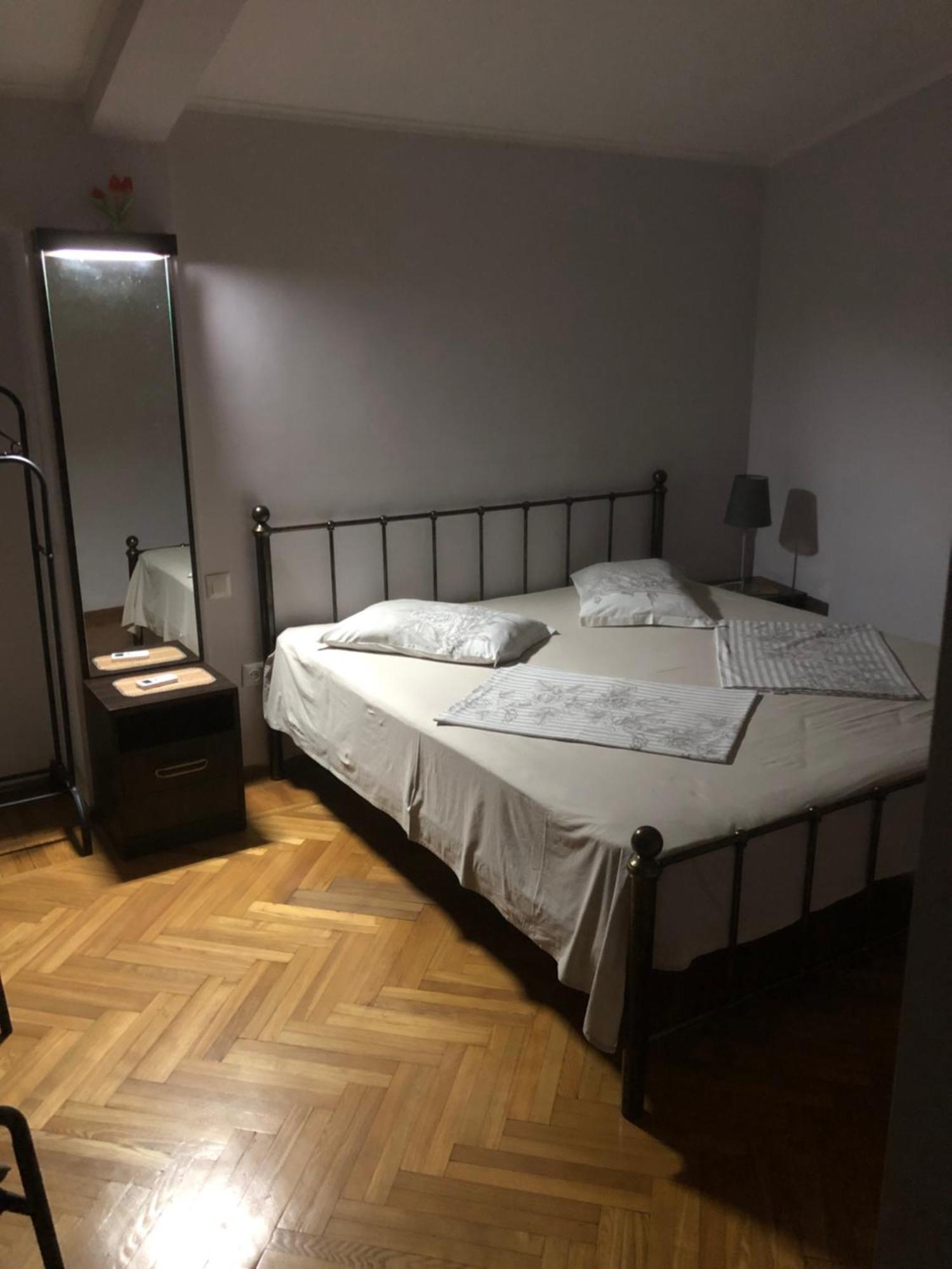 Cozy Guest House In Old 바투미 외부 사진
