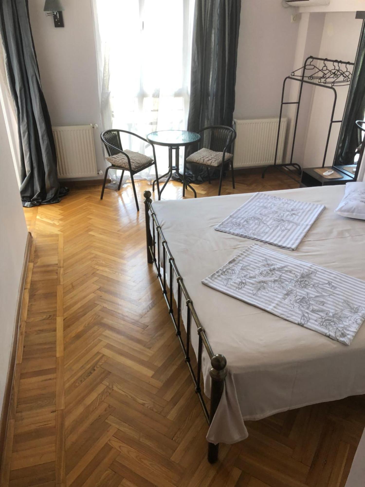 Cozy Guest House In Old 바투미 외부 사진
